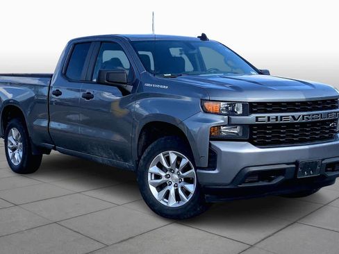Used 2021 Chevrolet Silverado 1500 Custom image 3