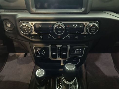 Used 2023 Jeep Wrangler Unlimited Sahara w/ Safety Group image 28