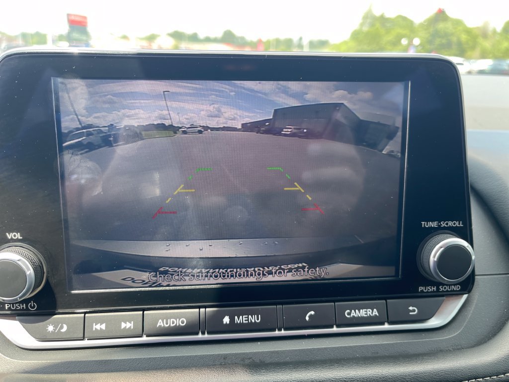 Used 2024 Nissan Rogue SV AWD/4WD image 22