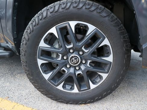 Used 2023 Toyota Tundra Limited w/ Power Package image 14