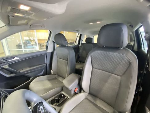 Used 2019 Volkswagen Tiguan S image 14