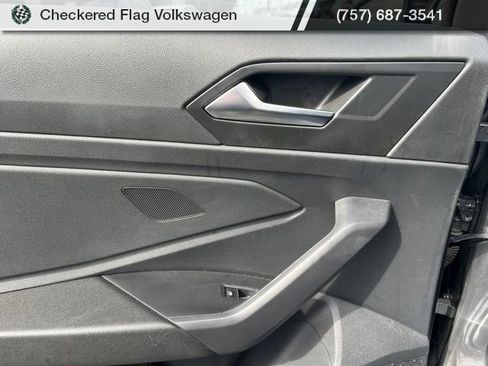 Used 2024 Volkswagen Jetta Sport FWD image 23