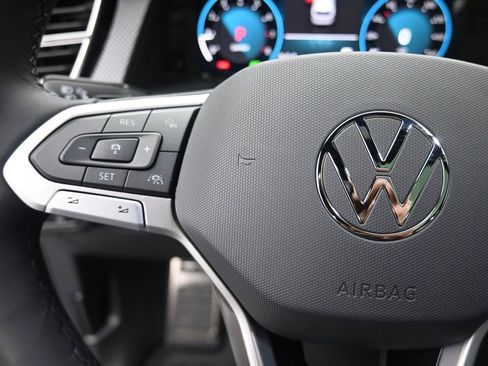 New 2026 Volkswagen Atlas Cross Sport SEL R-Line image 15