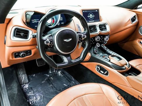 Used 2021 Aston Martin V8 Vantage Roadster RWD image 20