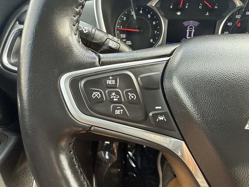 Used 2022 Chevrolet Equinox LT image 35