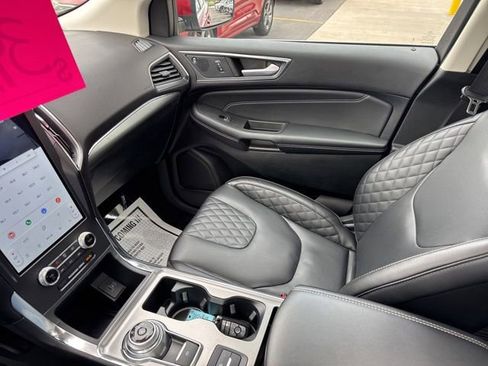 Used 2024 Ford Edge Titanium w/ Equipment Group 301A AWD/4WD image 23