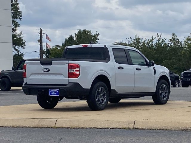 New 2026 Ford Maverick XLT w/ XLT Luxury Package FWD image 3