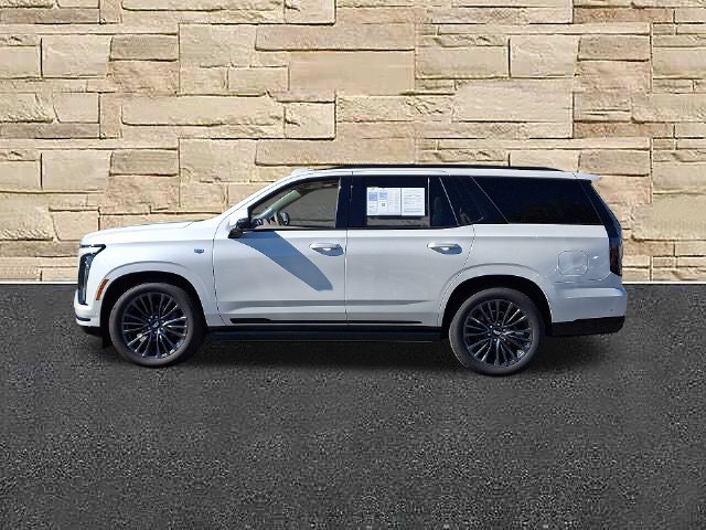 Used 2025 Cadillac Escalade Sport Platinum AWD/4WD image 2