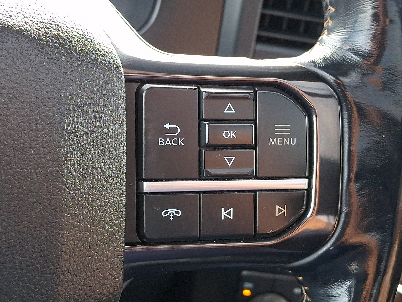 Used 2024 Ford F350 Platinum AWD/4WD image 23