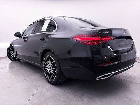 Used 2022 Mercedes-Benz C 300 Sedan image 3