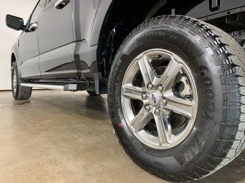 Used 2025 Ford F150 XLT w/ Equipment Group 301A Standard image 14