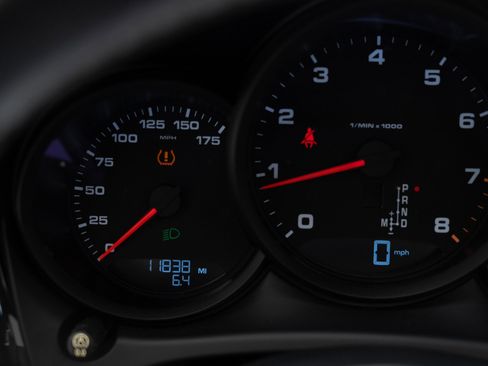 Certified 2019 Porsche Macan image 23