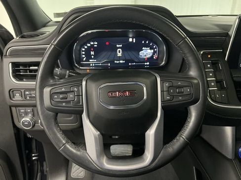 Certified 2023 GMC Yukon SLT AWD/4WD image 11