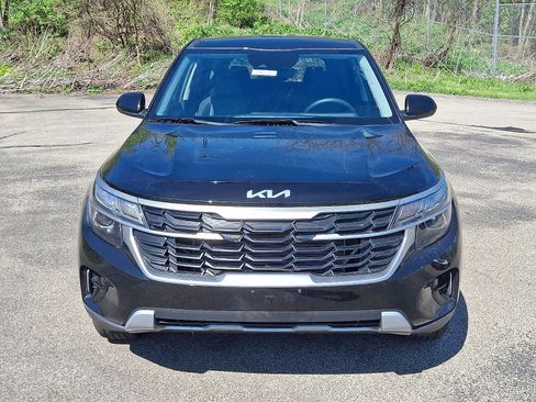 Used 2026 Kia Seltos LX AWD/4WD image 2