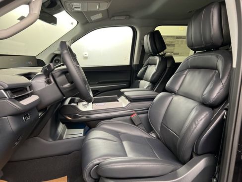 New 2026 Lincoln Navigator L Premier AWD/4WD image 27
