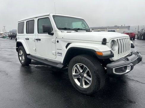 Used 2019 Jeep Wrangler Unlimited Sahara image 1