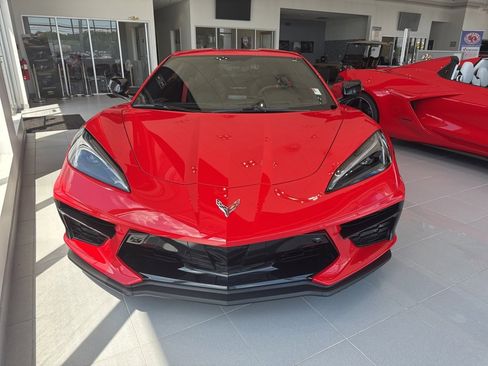 Used 2023 Chevrolet Corvette Stingray Premium Cpe w/ Z51 Performance Package image 7