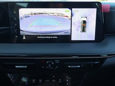 New 2025 Nissan Kicks SR image 30