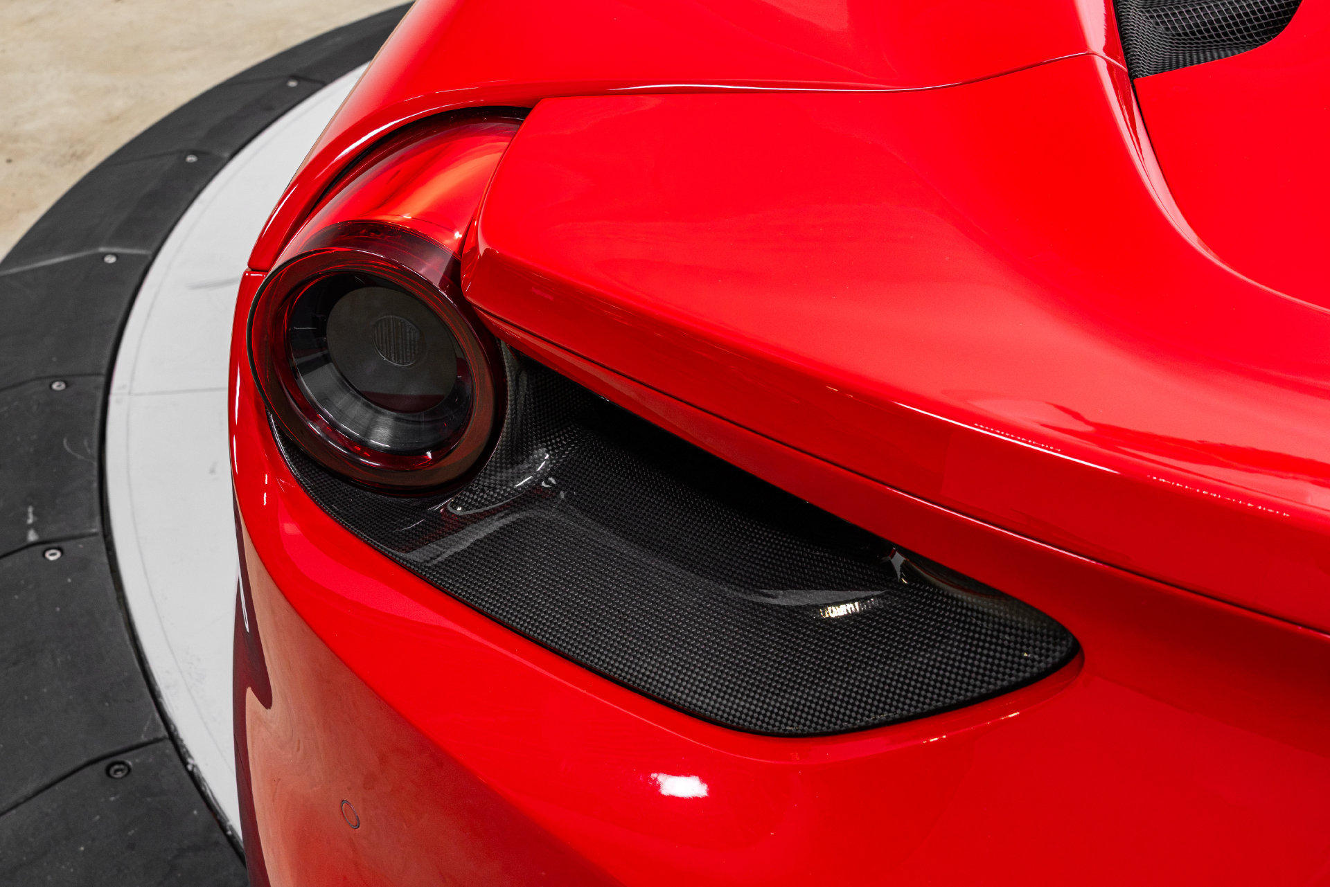 Certified 2018 Ferrari 488 Spider RWD image 49