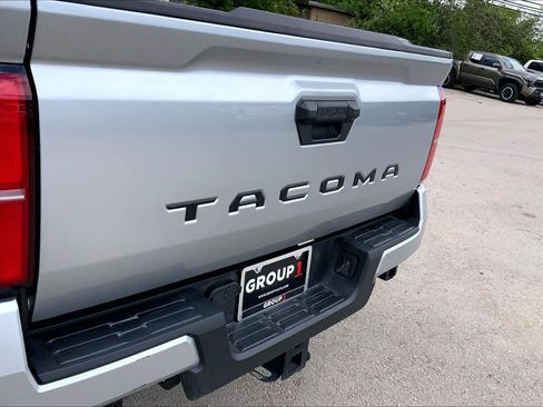 Used 2025 Toyota Tacoma SR5 image 30