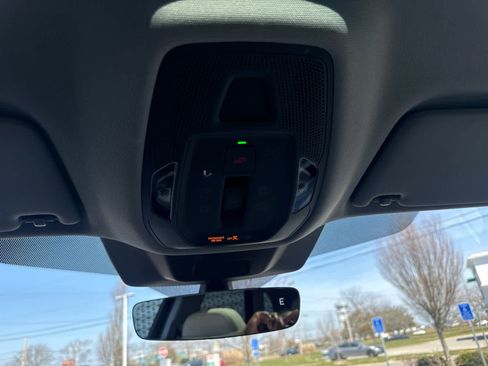 Used 2025 Audi Q5 Premium Plus w/ Premium Plus image 16