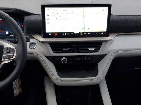 New 2026 Ford Explorer Active w/ Active Comfort Package image 27