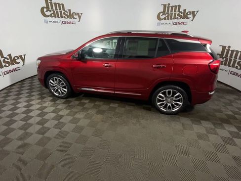 Used 2023 GMC Terrain Denali image 5