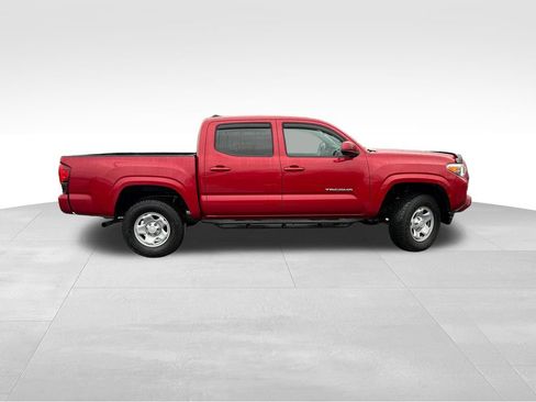 Used 2020 Toyota Tacoma SR image 10