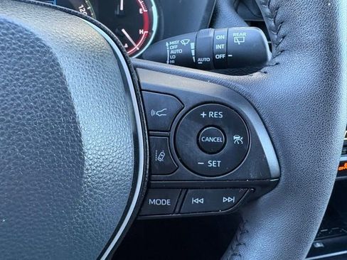 Used 2024 Toyota RAV4 XLE Premium image 19