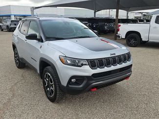 Used 2025 Jeep Compass Trailhawk AWD/4WD video 2