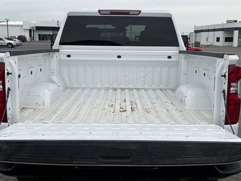 Used 2025 Chevrolet Silverado 2500 Custom w/ Custom Convenience Package image 8