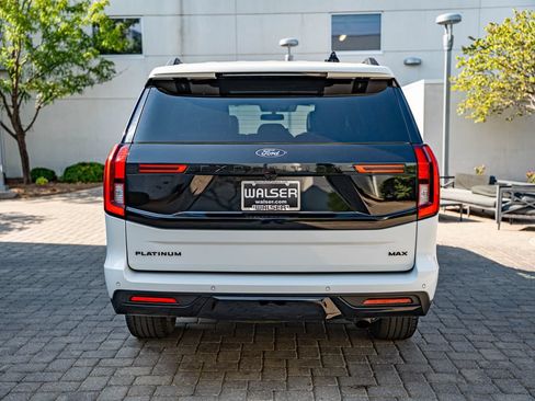 Used 2025 Ford Expedition Max Platinum w/ Stealth Appearance Package AWD/4WD image 6