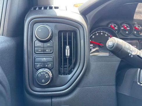 Used 2025 Chevrolet Silverado 1500 W/T w/ WT Value Package AWD/4WD image 86