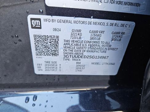 Used 2025 GMC Sierra 1500 SLT image 28