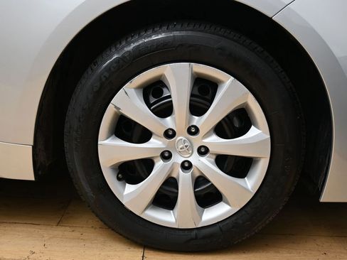 Used 2024 Toyota Corolla LE FWD image 14