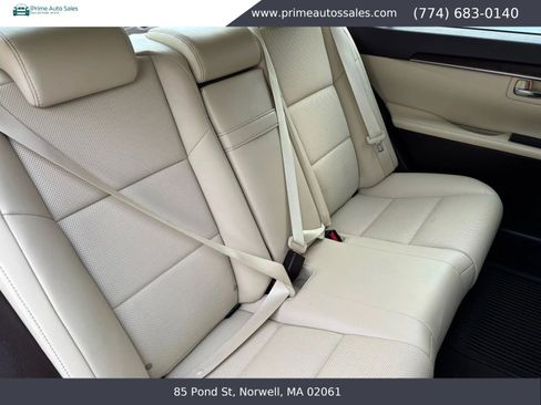Used 2017 Lexus ES 350 w/ Navigation System Package image 16
