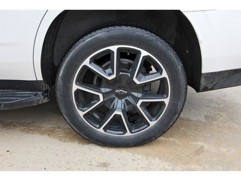 Used 2023 Chevrolet Tahoe RST RWD image 13