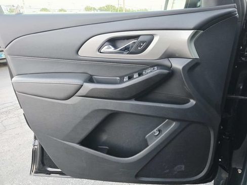 Used 2023 Chevrolet Traverse LT AWD/4WD image 31
