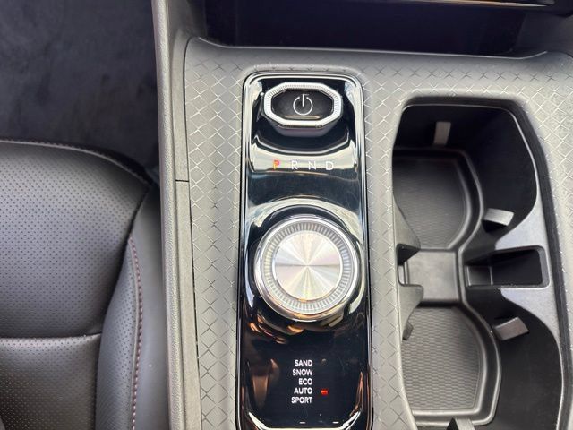 Used 2024 Jeep Wagoneer Launch Edition AWD/4WD image 38