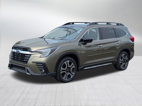 Used 2025 Subaru Ascent Touring w/ Popular Package #2 AWD/4WD image 3