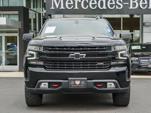 Used 2022 Chevrolet Silverado 1500 LT Trail Boss w/ LPO, Dark Essentials Package AWD/4WD image 2