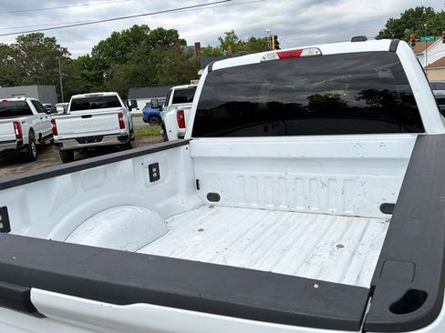 Used 2024 Ford F250 XLT w/ FX4 Off-Road Package AWD/4WD image 8
