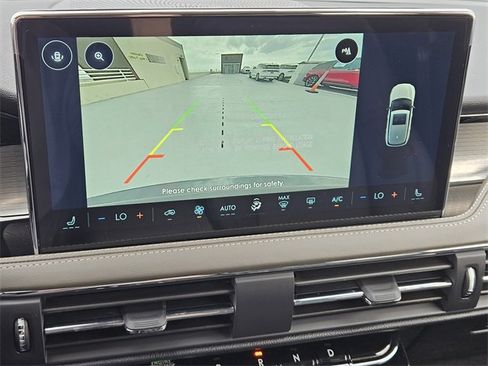 New 2026 Lincoln Corsair Premiere image 17