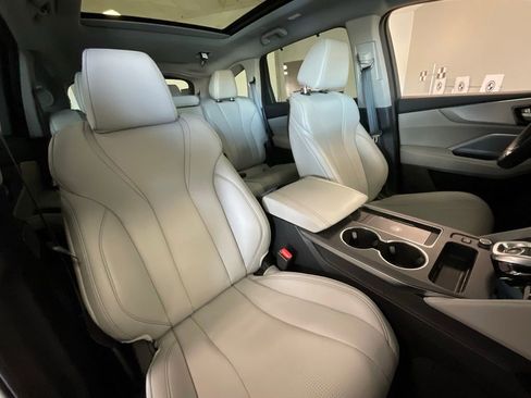 Certified 2025 Acura MDX SH-AWD w/ Technology Package image 22