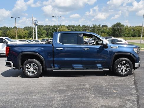 Used 2023 GMC Sierra 1500 SLT w/ SLT Convenience Package AWD/4WD image 15