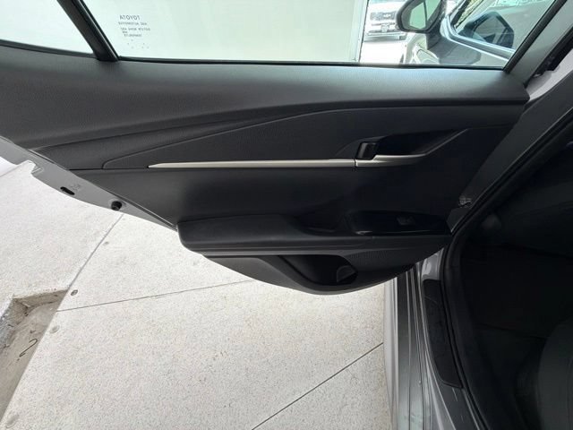 Used 2025 Toyota Camry SE FWD image 36
