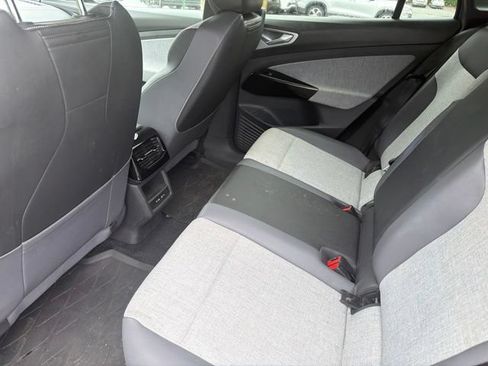 Used 2023 Volkswagen ID.4 Pro RWD image 13