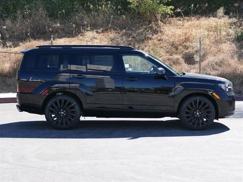 New 2024 Hyundai Santa Fe Calligraphy image 2