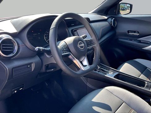 Certified 2024 Nissan Kicks SR w/ SR Premium Package FWD image 18