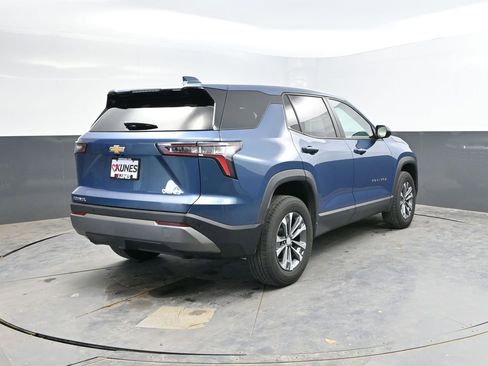 Used 2025 Chevrolet Equinox LT FWD image 9